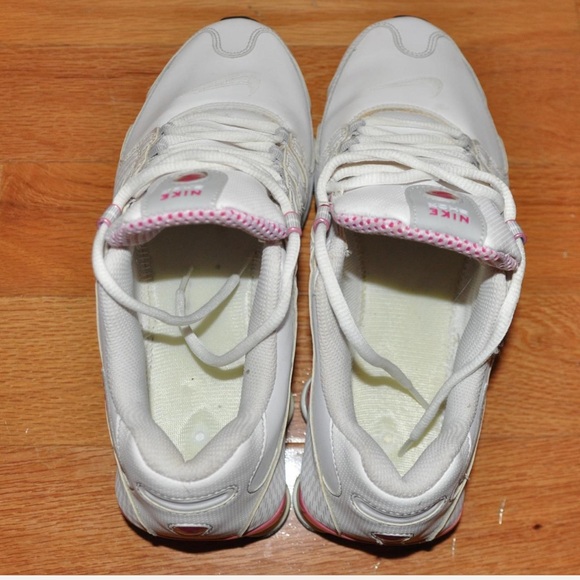 NIKE SHOX SNEAKERS SIZE 10.5 - Picture 4 of 7